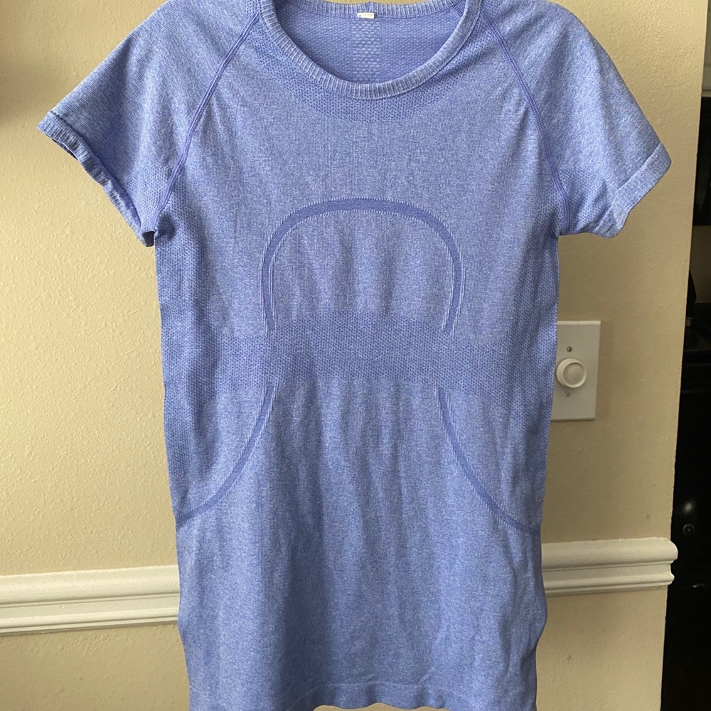Lululemon swiftly tech short sleeve blue sz 10